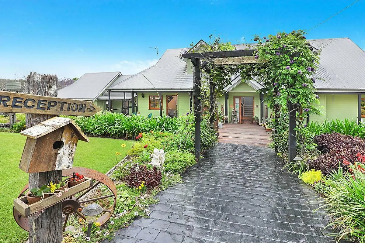 Allara Homestead Bed&Breakfast Flaxton